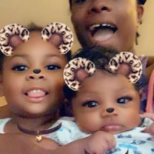 Meet your Posher, Kayla